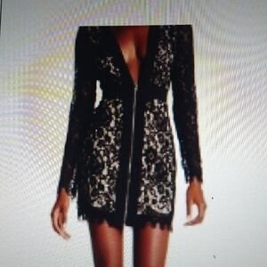 Lace bodycon dress by L'ATISTE